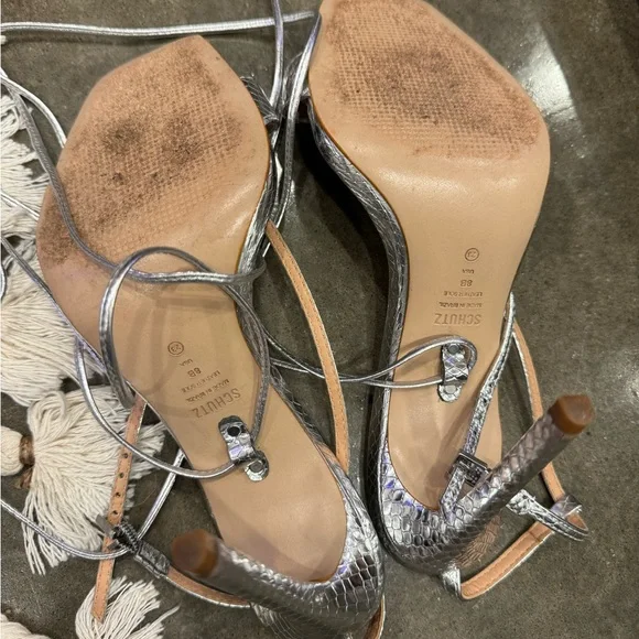 Vikki Metallic Leather Sandal - Picture 4 of 5